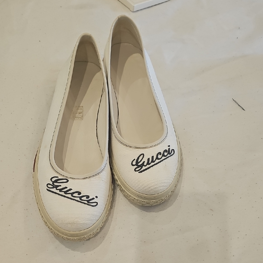 Gucci Women's White Espadrille Flats